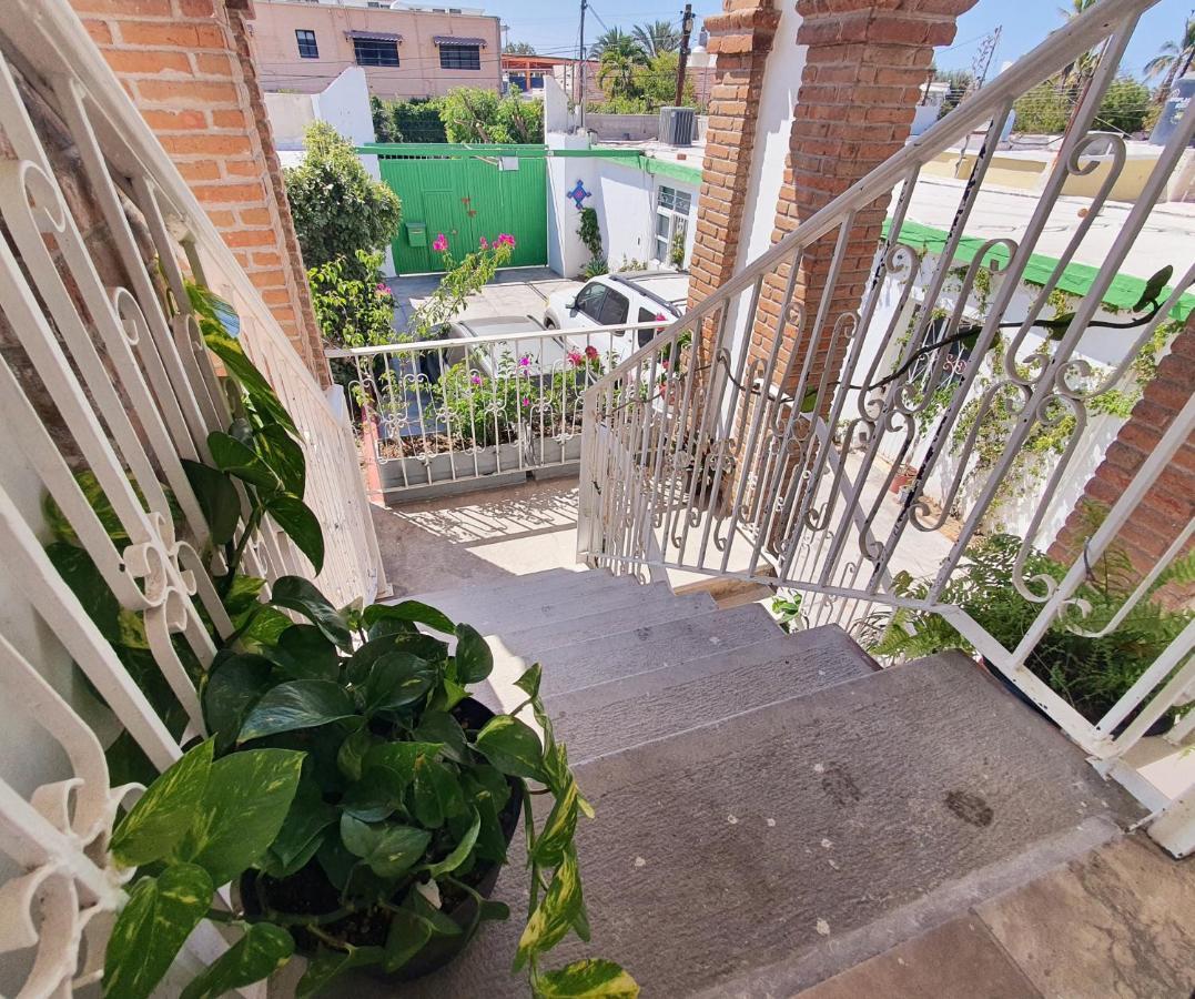 Adventure Inn La Paz Extérieur photo